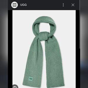 UGG sweat scarf. Never used. Perfect Condition.